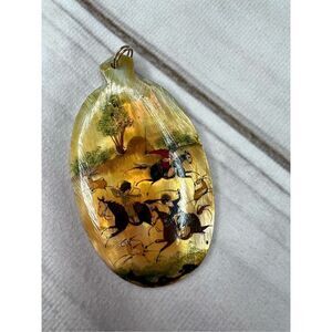 Vintage Persian Hand Painted Mother of Pearl Pendant